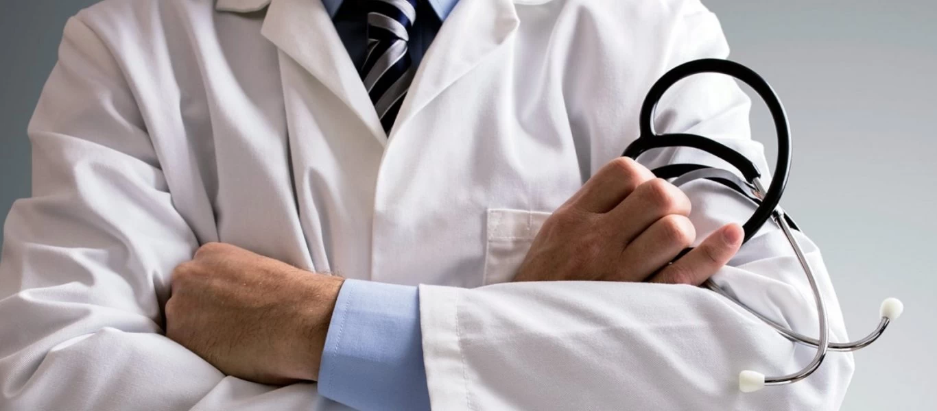 Κρήτη: Πέντε νέες καταγγελίες ανήλικων κοριτσιών για τον ορθοπεδικό - Τον κατηγορούν για ασέλγεια